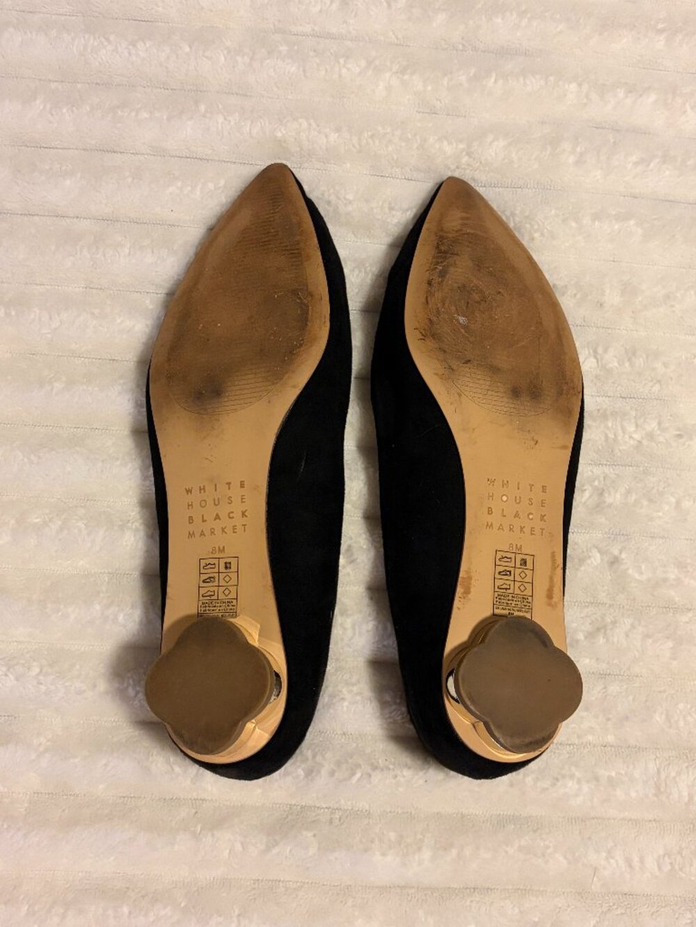 White House Black Market Black Suede Pointed Toe Gold Heel Flats Size 8 - Picture 3 of 3